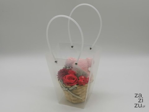 Miś z ręcznika frotte , z kwiatami w koszyczku 10x10x20cm Miś z ręcznika frotte , z kwiatami w koszyczku 10x10x20cm