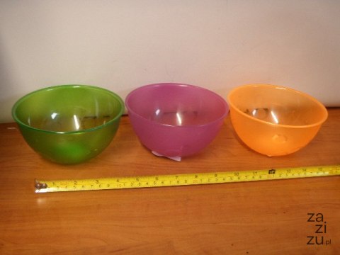 Miseczka plastikowa 0,75l. Miseczka plastikowa 0,75l.