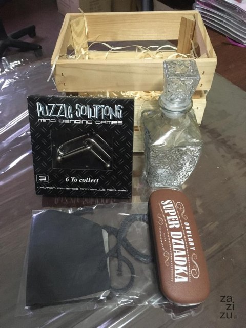 Skrzynka + prezenty dla Babci Skrzynka + prezenty dla Babci
